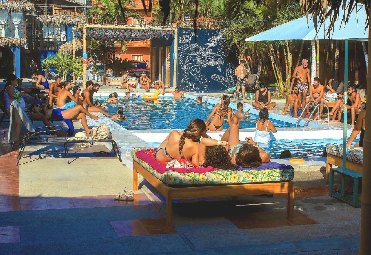 Slumber Party Montanita Hotel Exterior photo